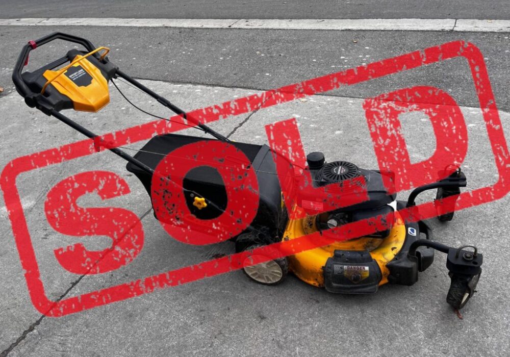 21” Cub Cadet S/P swivel wheel mower Honda engine 